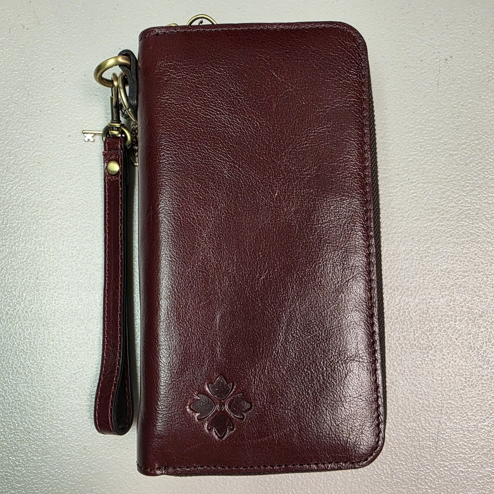 Patricia Nash Amalia Leather Phone Crossbody with Charm‎ and Wristlet